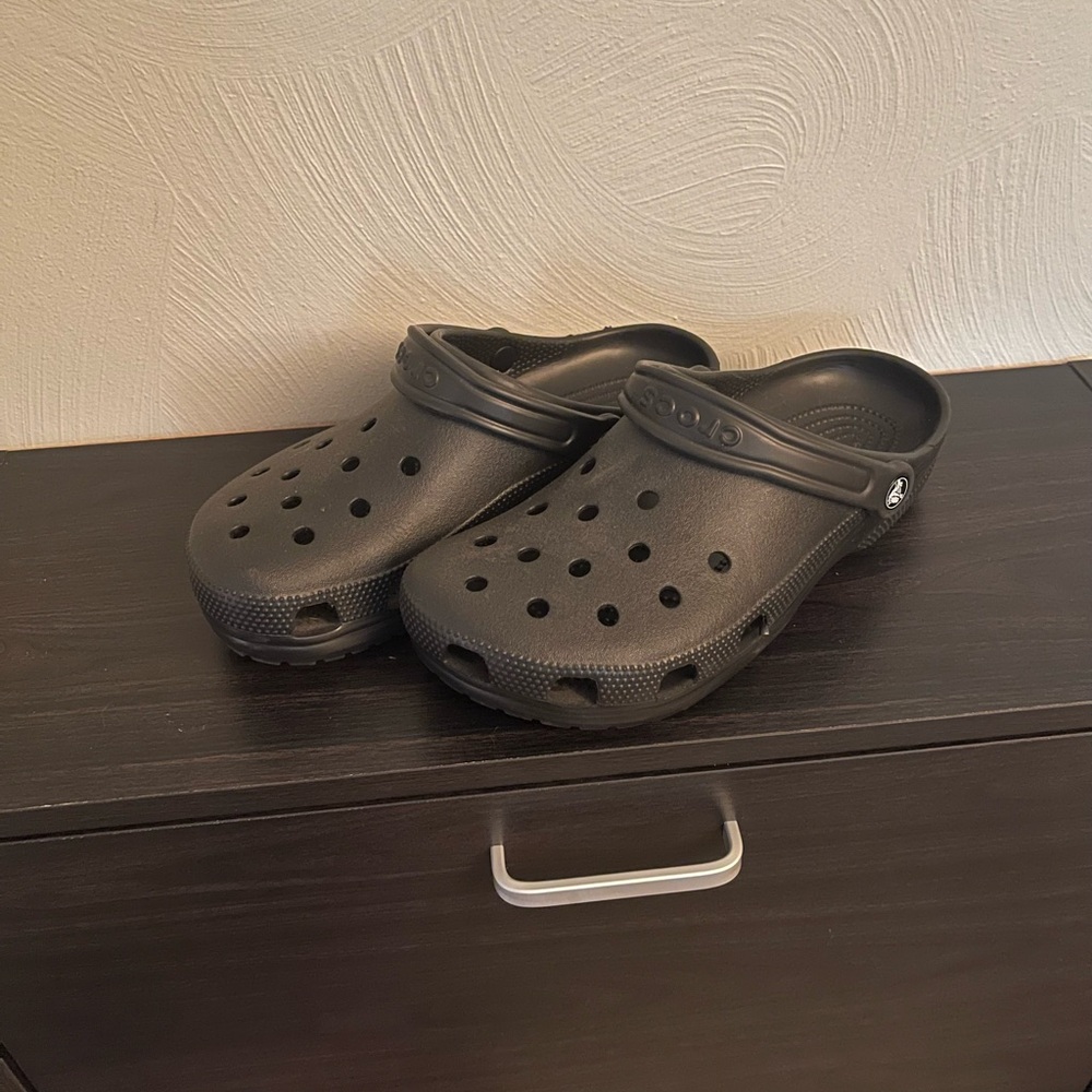 CROCS Black Perforated Clogs